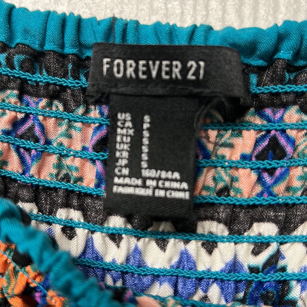 Forever 21 - Picture 6 of 6